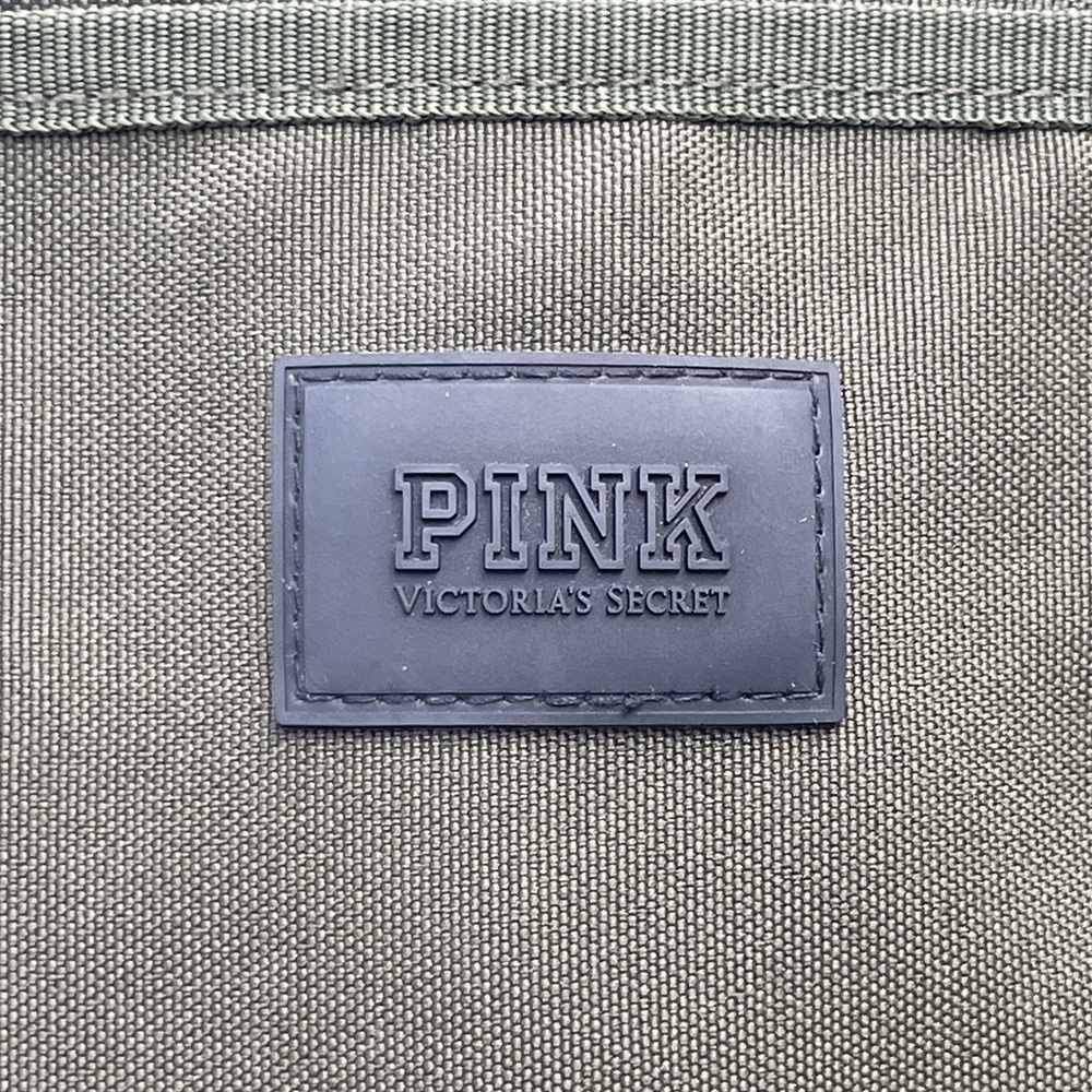 PINK VICTORIA SECRET Taffeta Crossbody Sports Bag In Olive Green Camo - Picture 12 of 12